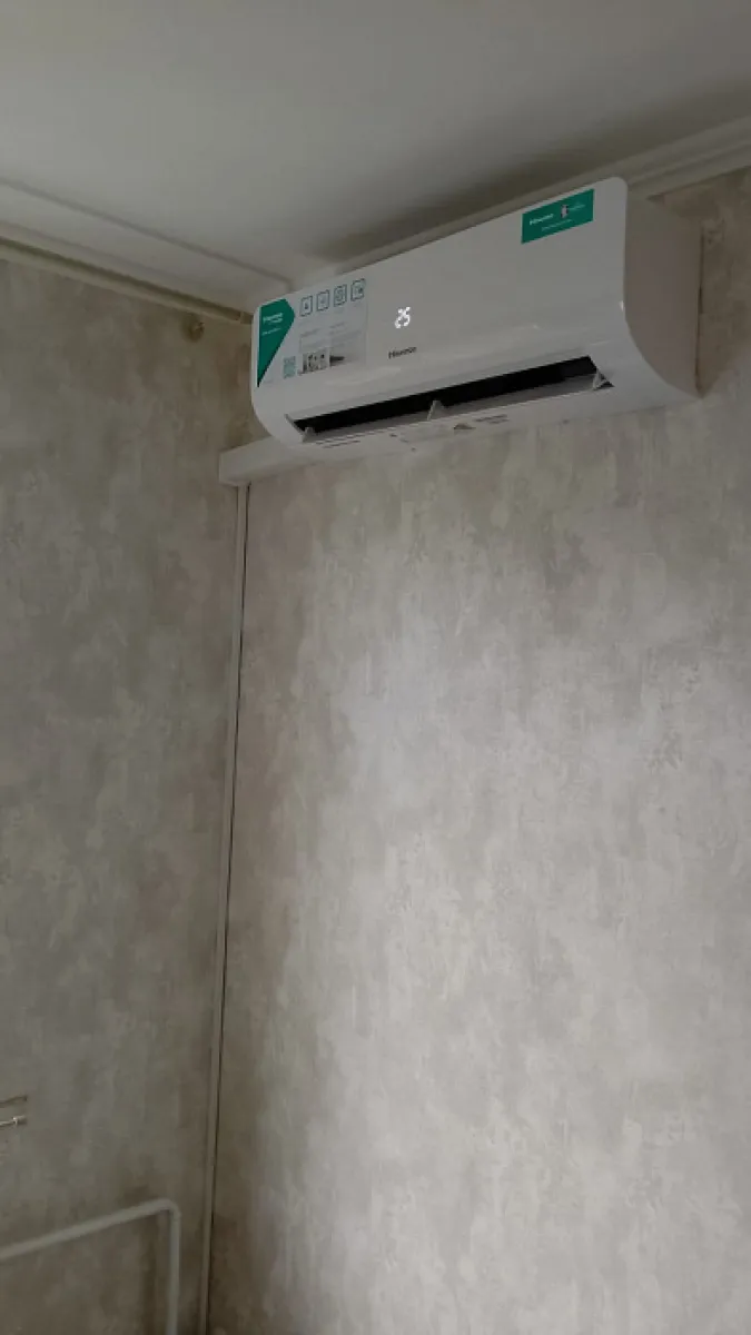 Hisense M
                                                N
                        -67162