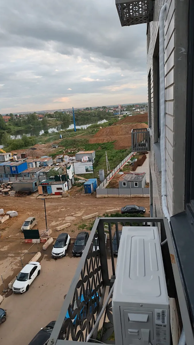 Hisense M
                                        Z
                    -67151